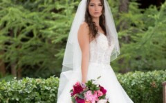 Photo Credit: Emily Exon Photography
Styled By: Chair Flair
Florals: Creative Edge Flowers
Model: Marina Pigueiras