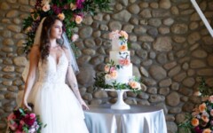 Photo Credit: Emily Exon Photography
Styled By: Chair Flair
Florals: Creative Edge Flowers
Model: Marina Pigueiras