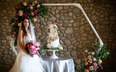 Photo Credit: Emily Exon Photography
Styled By: Chair Flair
Florals: Creative Edge Flowers
Model: Marina Pigueiras